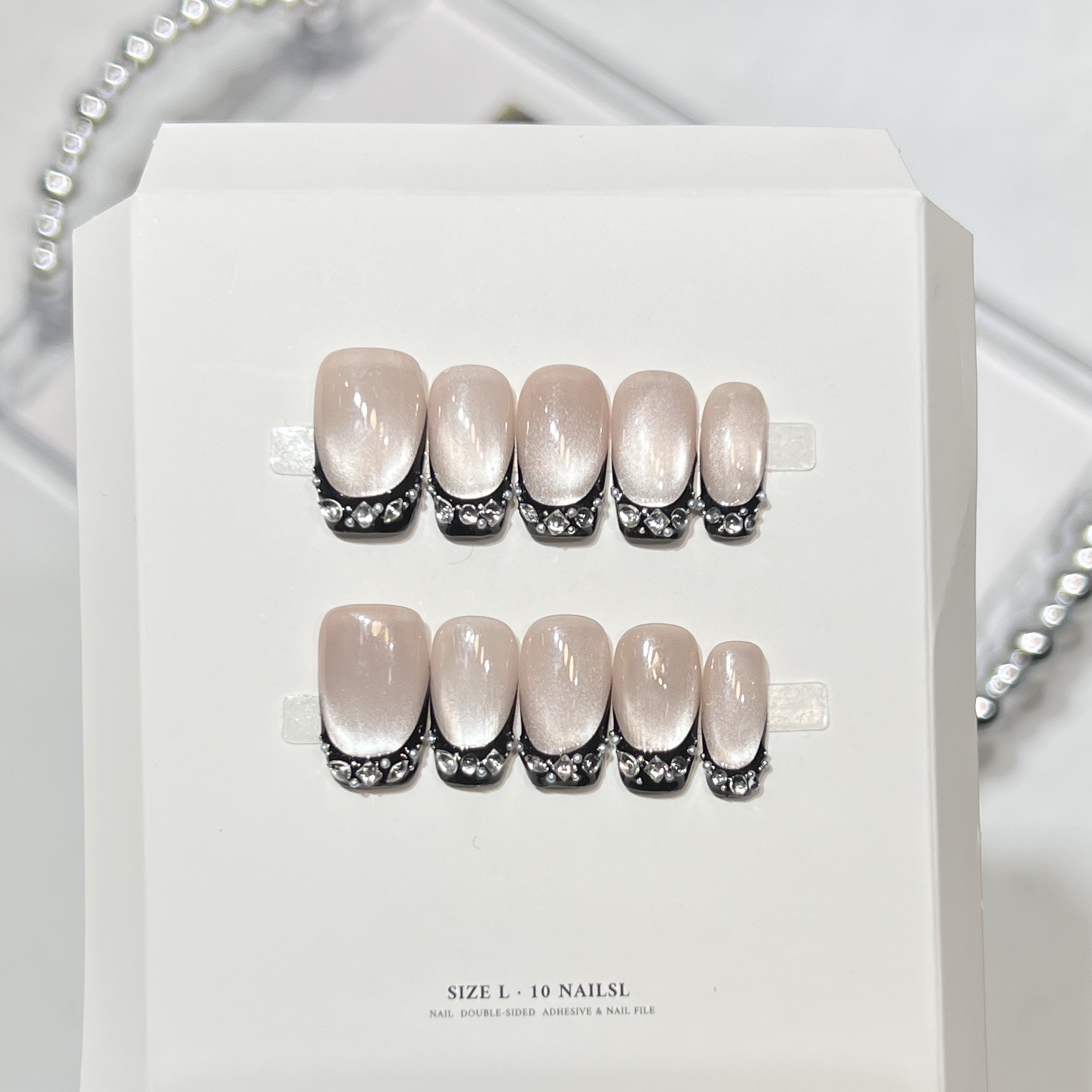 10 faux ongles noirs effet œil - Nail Art French Nails avis et prix